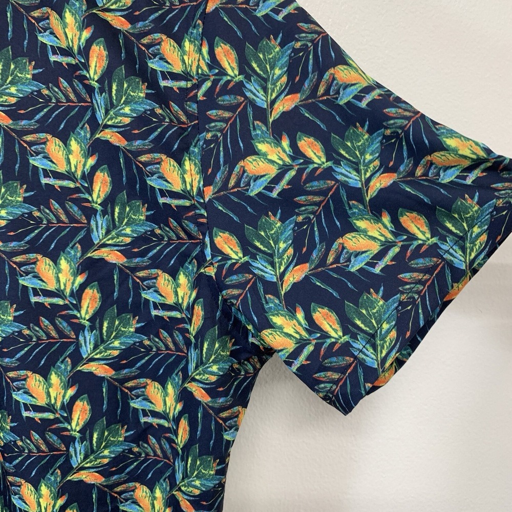 Heritage Resort Tropical Short Sleeve Camp Shirt Medium Button‎ Up Travel Beach - Picture 3 of 10